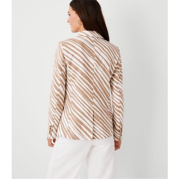 ANN TAYLOR Linen Zebra Striped Blazer in Tan and White Women's Blazer - Picture 5 of 12